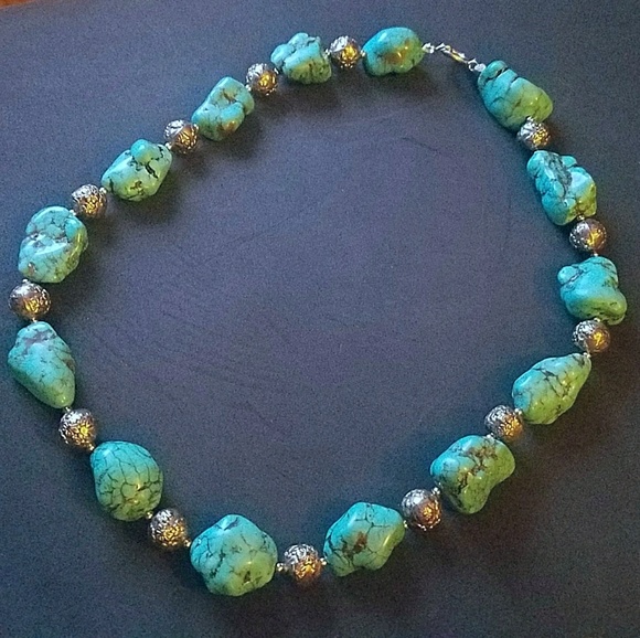 Turquoise and sterling silver necklace - Picture 2 of 5